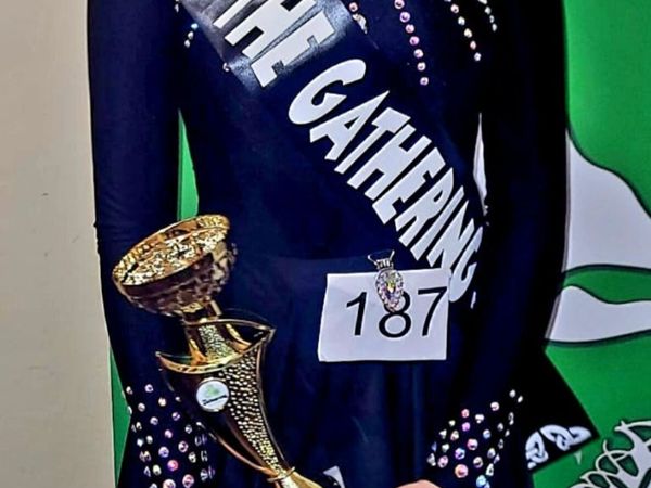 Costume - Main image