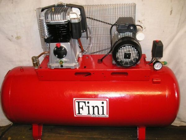 Industrial Grade Air Compressor - Main image