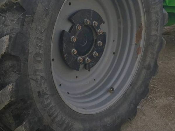 Tractor Tyre Bridgestone 650/65R42 - Main image