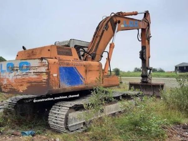 Wanted your old machinery diggers tractors loaders - Main image