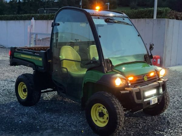 141 John Deere Gator 850d - Main image