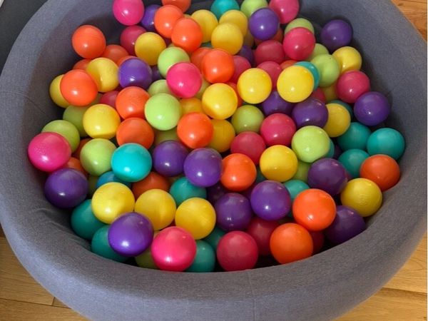 KiddyMoon Ball Pit with 200 Balls - Main image