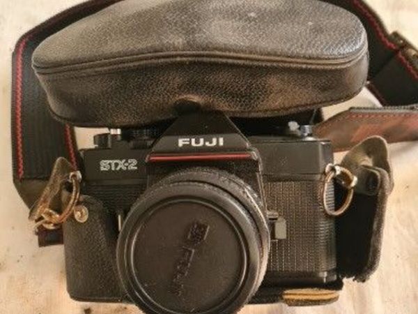2 x SLR cameras with short lense and 2 x tri pods - Main image