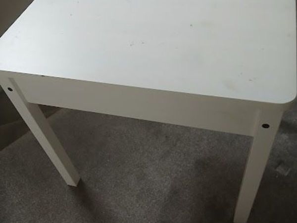 Children Desk - Main image