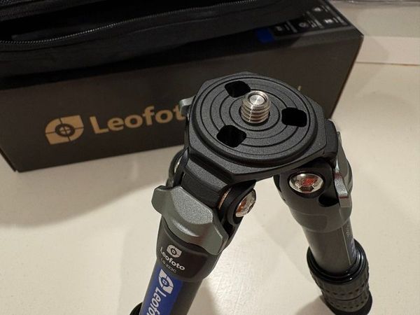 Leofoto LS223C Mini Tripod (new) - Main image