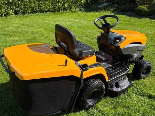Stiga Ride on lawnmower - Main image