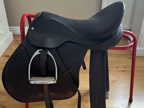 Berney Bros Saddle - Main image