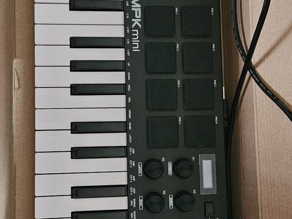MPK Midi Controller - Main image