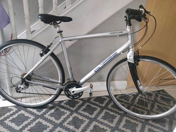 Specialized hybrid bike - Main image