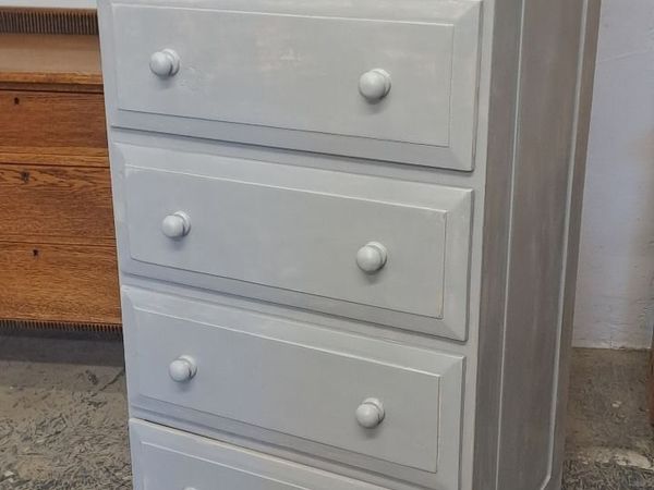 Large vintage pine chest of drawers - Main image