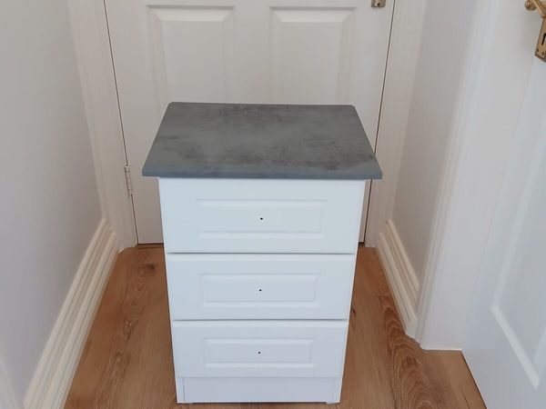 Bedside lockers - new - Main image