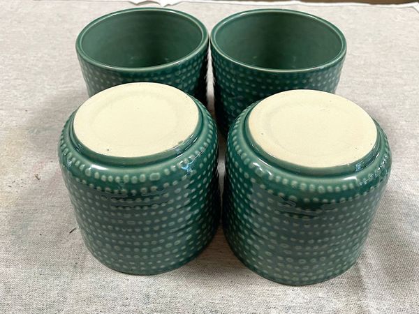 Green shade ceramic flower pots (2 lots) - Main image