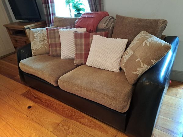 Clean 3 seater sofa - Main image