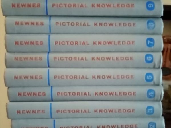Vintage Pictorial Knowledge Bookset - Main image