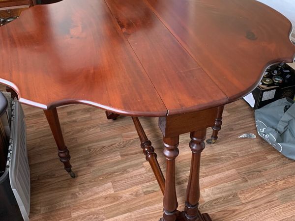 Victorian Mahogany drop leaf table - Main image