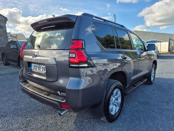 TOYOTA LANDCRUISER LWB AUTOMATIC - Main image