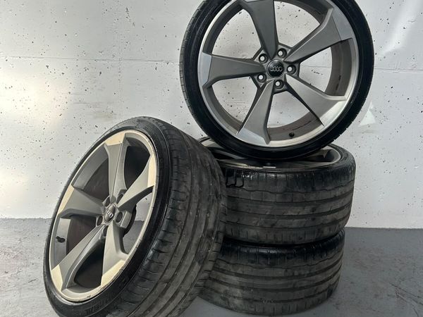 Audi TTRS Rotors 20” Genuine Alloys - Main image