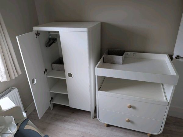 FREE Children's wardrobe and changing table - Main image
