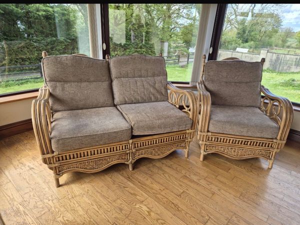 3 Piece Suite - Main image