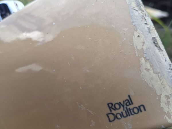 Vintage 1941 Royal Doulton Bathroom Suite for sale - Main image