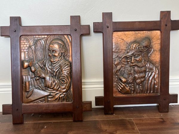 2 X vintage copper repoussé large wall plaques. 3D - Main image
