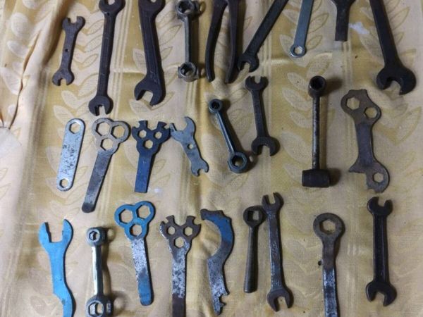 Vintage Bicycle spanners - Main image