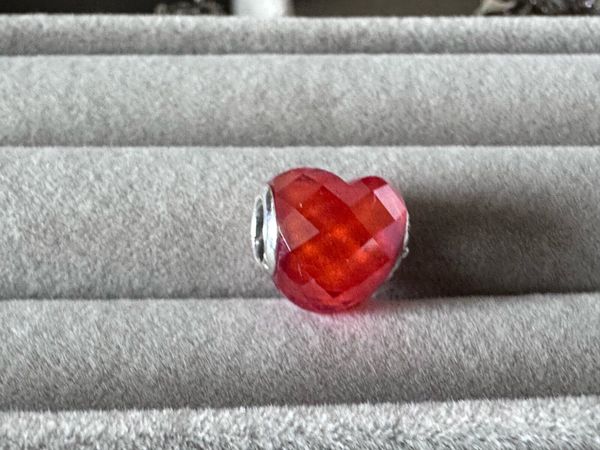 Pandora charm - Main image
