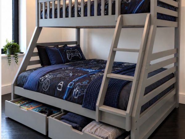Grey Triple Sleeper Bunk Bed + Mattresses + Wheel - Main image