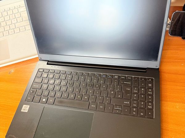 Toshiba Dynabook laptop - Main image