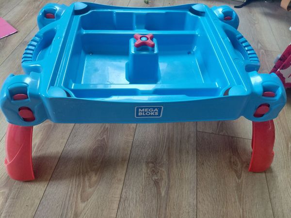 Megablocks Table - Main image