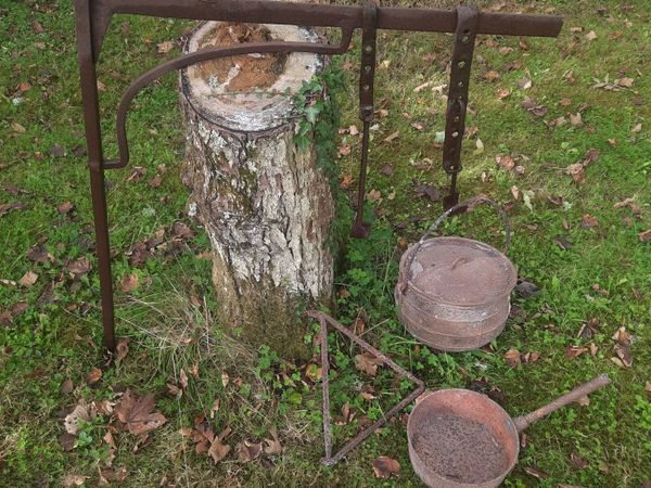 Antique Crane and pots - Main image