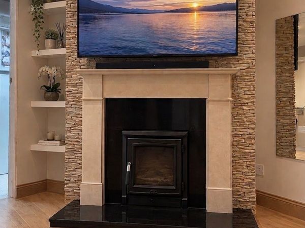 Complete Fireplace Suite – €650 ONO - Main image