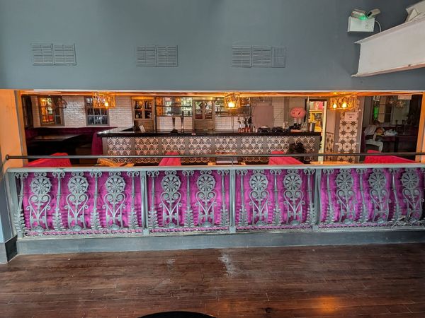 Ornate Cast Iron Railing - 4 Panels, approx 6m - Main image