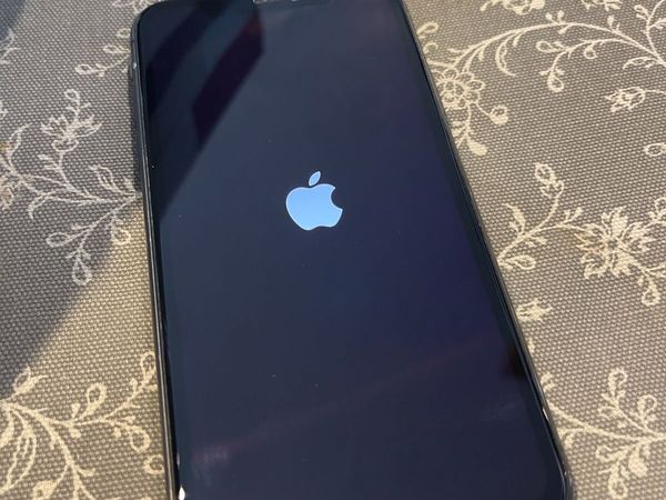 iPhone 11-64GB-Sim Free - Main image