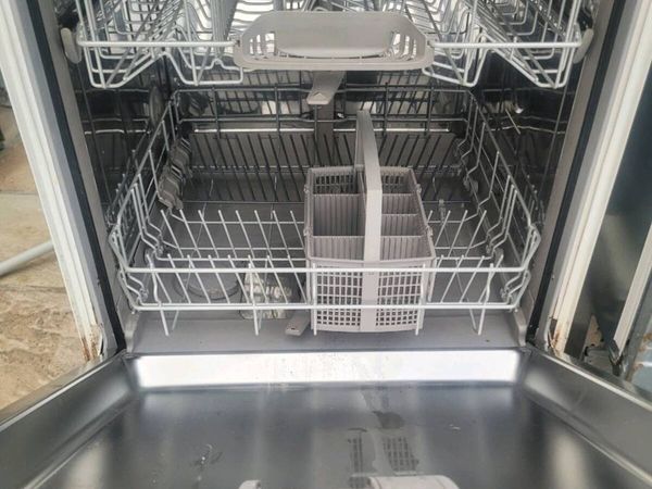 Bosch 60cm integrated dishwasher - Main image