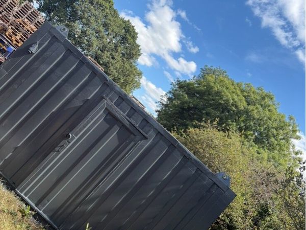 Probable site toilet cabin - Main image