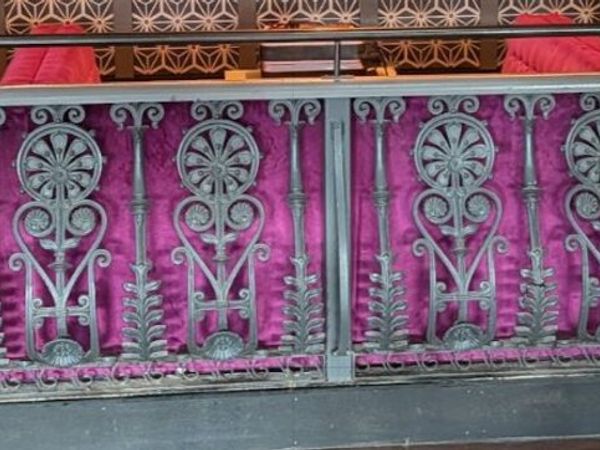 Ornate Cast Iron Railing - 4 Panels, approx 6m - Main image