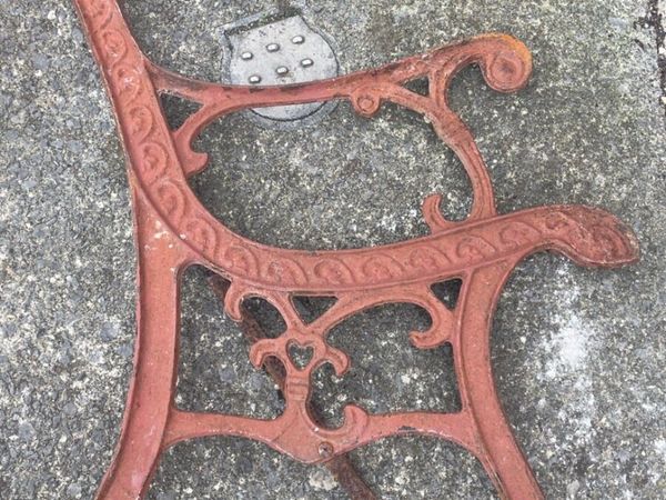 Metal ends - Main image