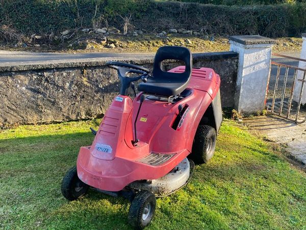 Honda ride on lawnmower - Main image