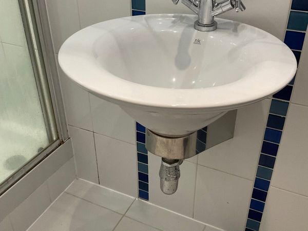 Bathroom sink (PORCELANOSA) - Main image