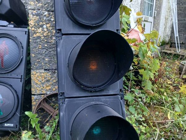 Traffic  lights - Main image