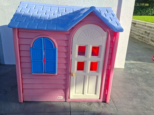 Little Tikes Play house / Country Cottage - Main image