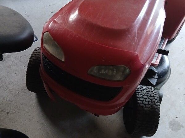 ride on lawnmower - Main image