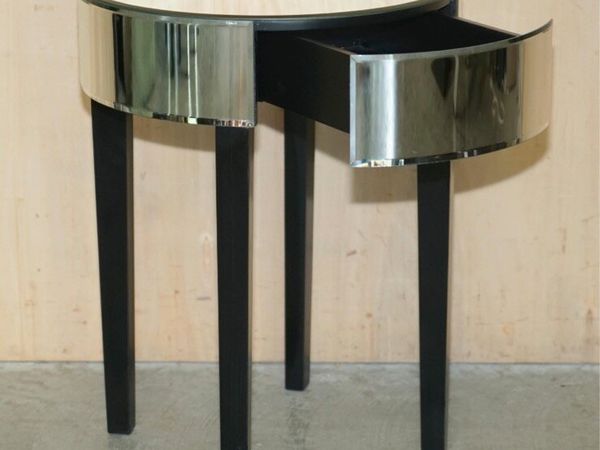 2 mirrors side tables - Main image
