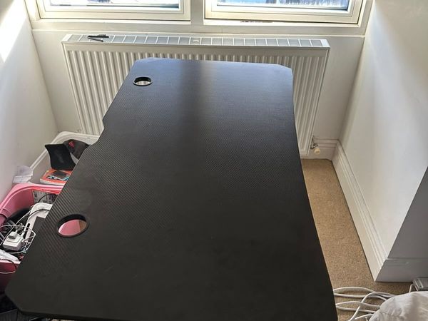 X Rocker gaming desk - Main image