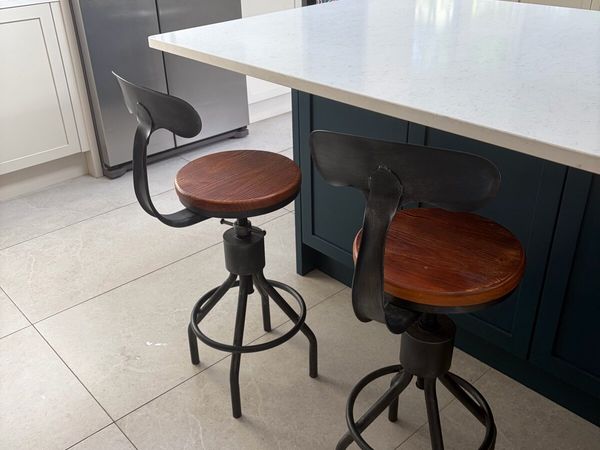 Vintage swivel bar stools - Main image