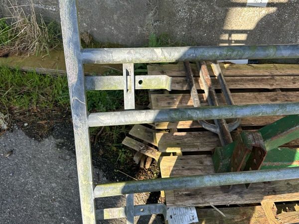 10ft farm gates x2 - Main image