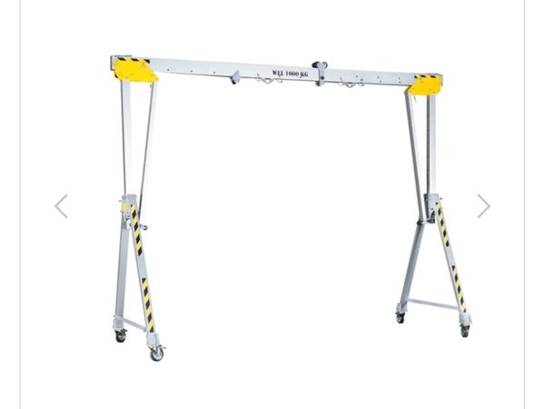 Portable Aluminium 1.25 tonne Gantry - Main image