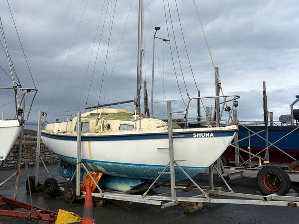 Macwester sailboat and launching trailer - Main image