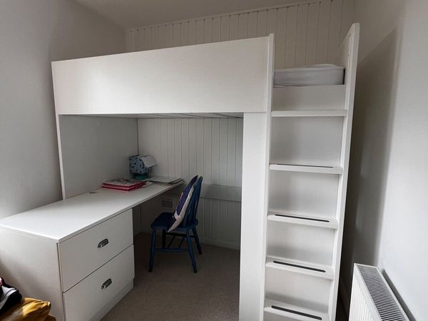 Bed with desk - Main image